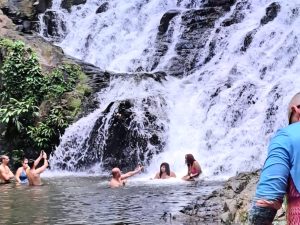 Embera Cascada 600x450